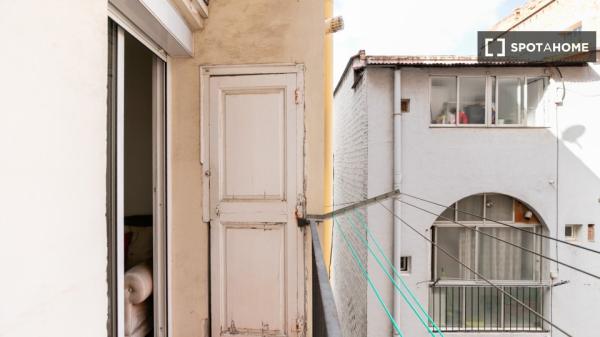Apartment for rent in Carrer de València 3º 2ª , Barcelona thumbnail 2