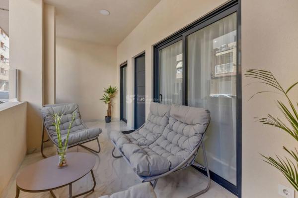 Venta de piso en Calle Gumersindo, 53, Torrevieja
photo 1