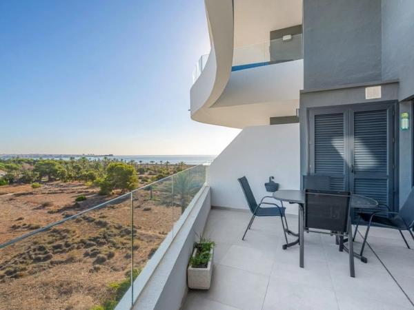 Piso en venta en punta prima, Torrevieja
thumbnail 1