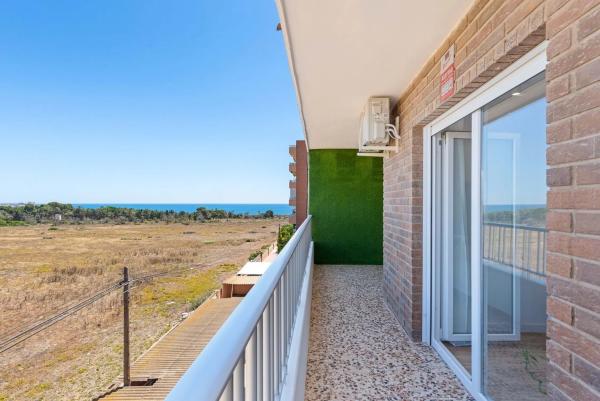 Piso en venta en punta prima, Torrevieja
thumbnail 1