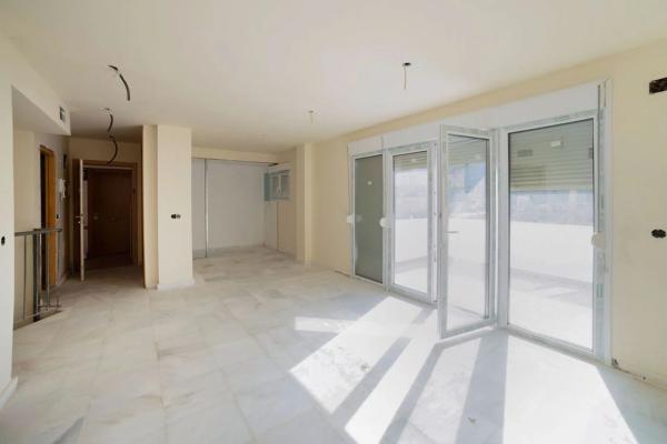 Chalet pareado en calle Anglaterra photo 4