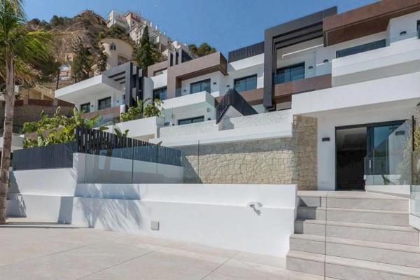 Piso en venta en Barrio Mirador de la Cala - Benimar, La Villajoyosa / Vila Joiosa
 photo 1