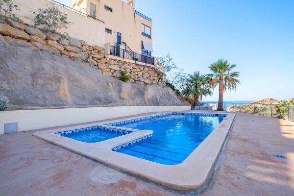 Ático en venta en Calle Finlandia, La Villajoyosa / Vila Joiosa photo 1