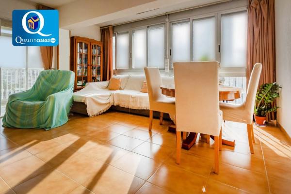 Apartment for sale in Barrio Playa de San Juan, Alicante thumbnail 2