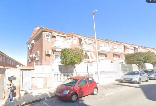Chalet adosado photo 3