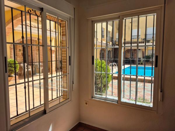 Chalet adosado en calle Gerona, 7 photo 3