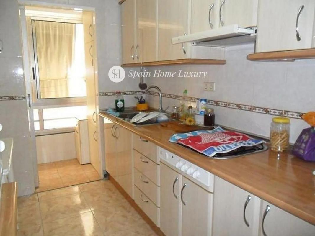 Sale of apartment in Calle Maravall, Benidorm
 photo 5