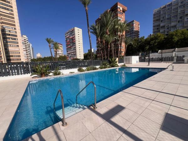 Venta de piso en Avenida de Madrid, Benidorm
thumbnail 3