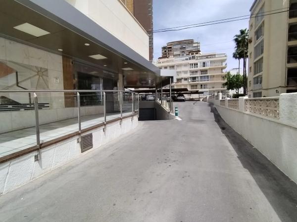 Venta de piso en Playa de Levante, Benidorm
thumbnail 3