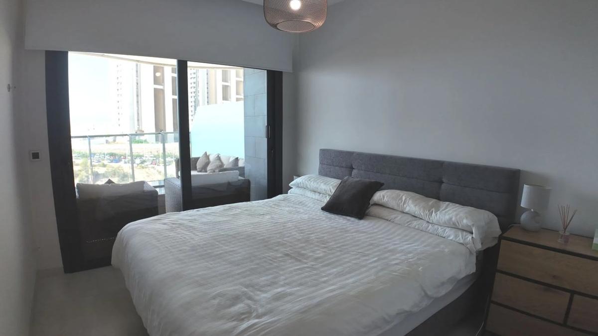 Venta de piso en Playa de Poniente, Benidorm
photo 1