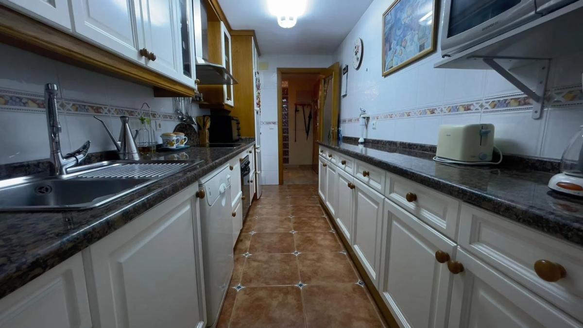 Продажа квартиры на Playa de Poniente, Бенидорм
photo 4