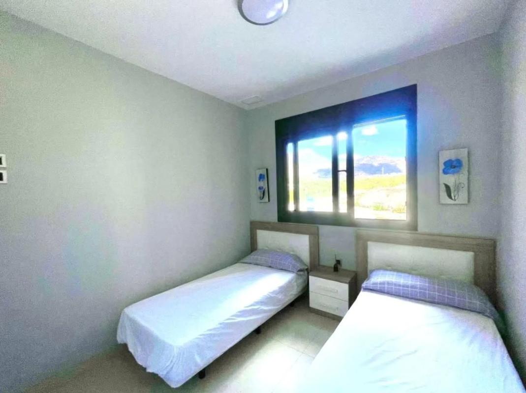 Venta de piso en Playa de Poniente, Benidorm
photo 1