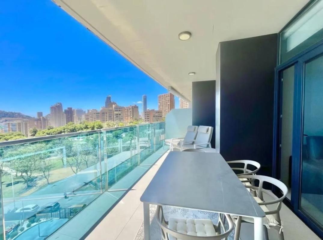 Venta de piso en Playa de Poniente, Benidorm
photo 3