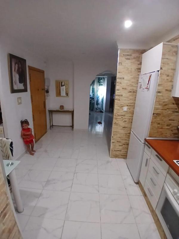 Продажа квартиры на Calle Irlanda, Бенидорм
photo 2