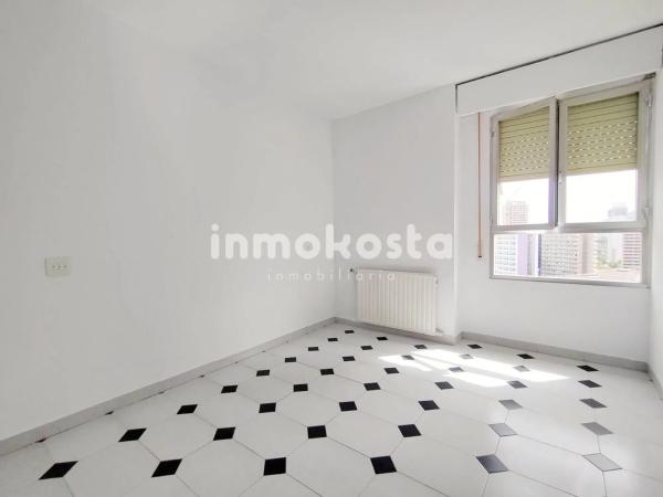 Venta de piso en Avenida de Europa, Benidorm
photo 1