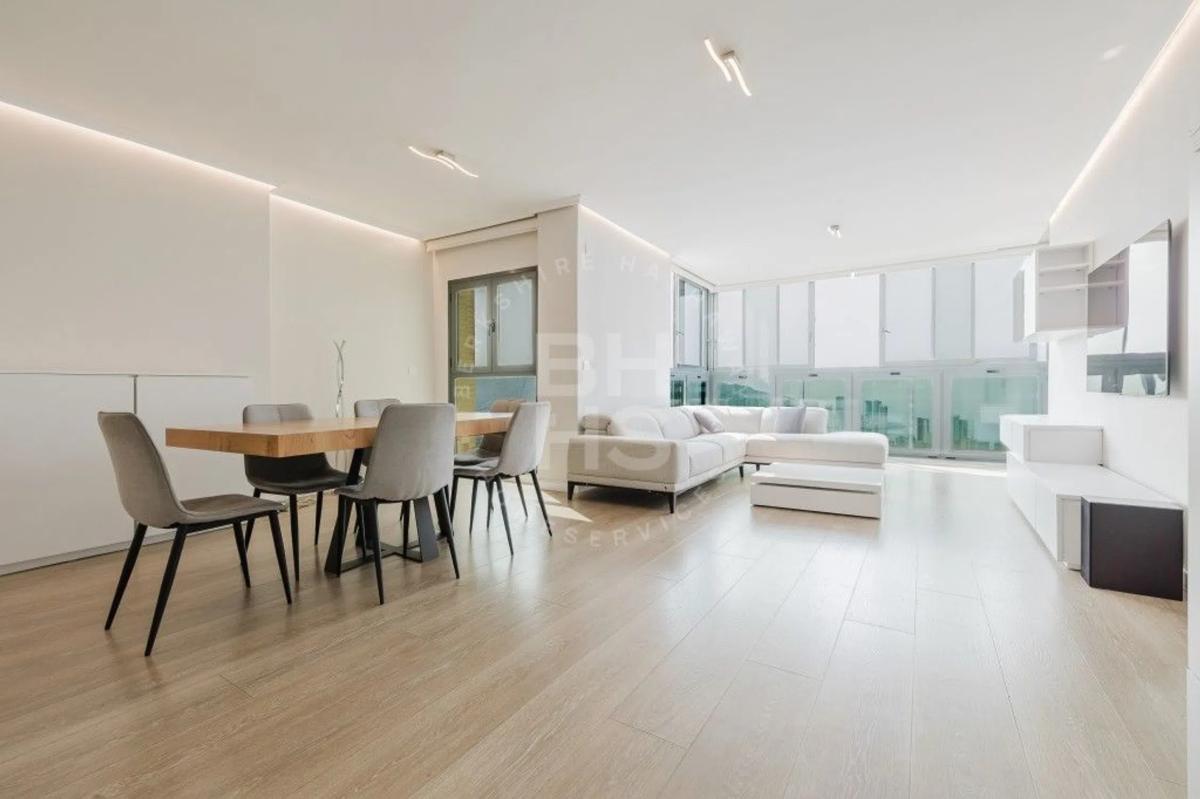 Penthouse sale in Avenida del Municipi, Benidorm photo 2