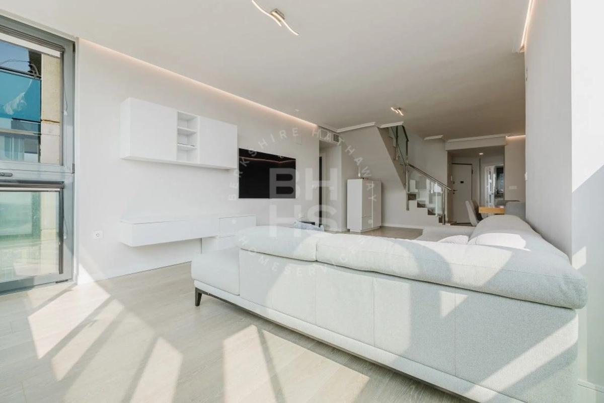 Penthouse sale in Avenida del Municipi, Benidorm photo 3