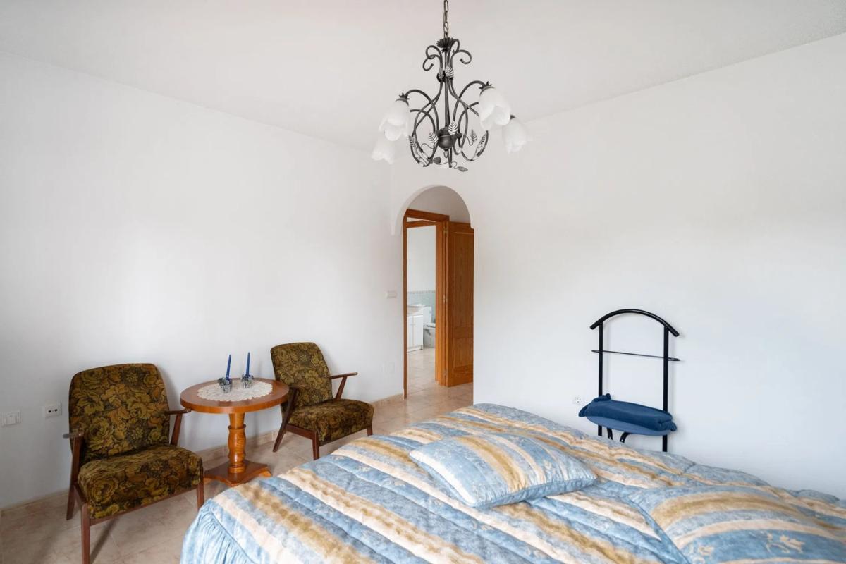 Properties for sale and rent in Spain photo 4