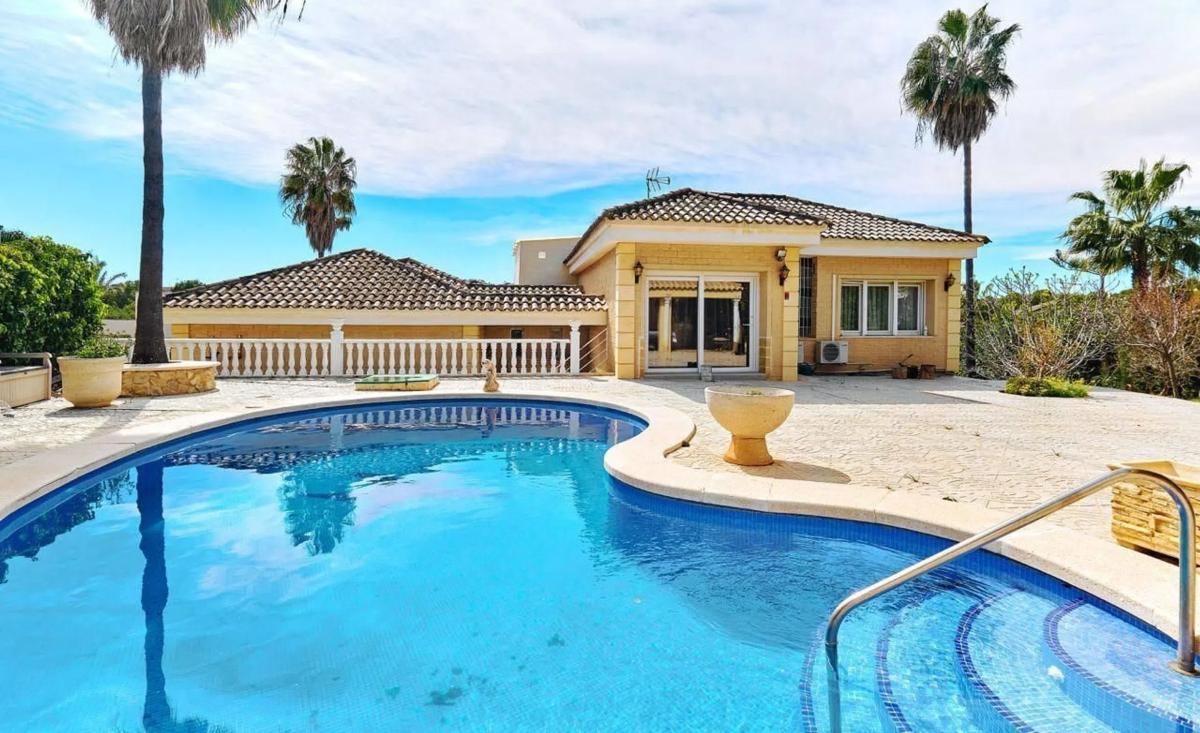 Properties for sale and rent in Spain photo 2