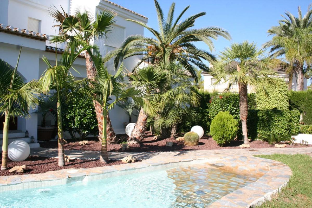 Properties for sale and rent in Spain photo 3