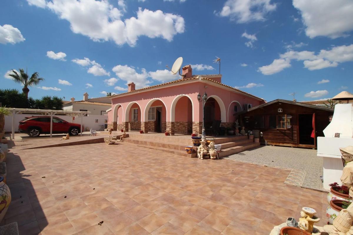 Properties for sale and rent in Spain photo 1