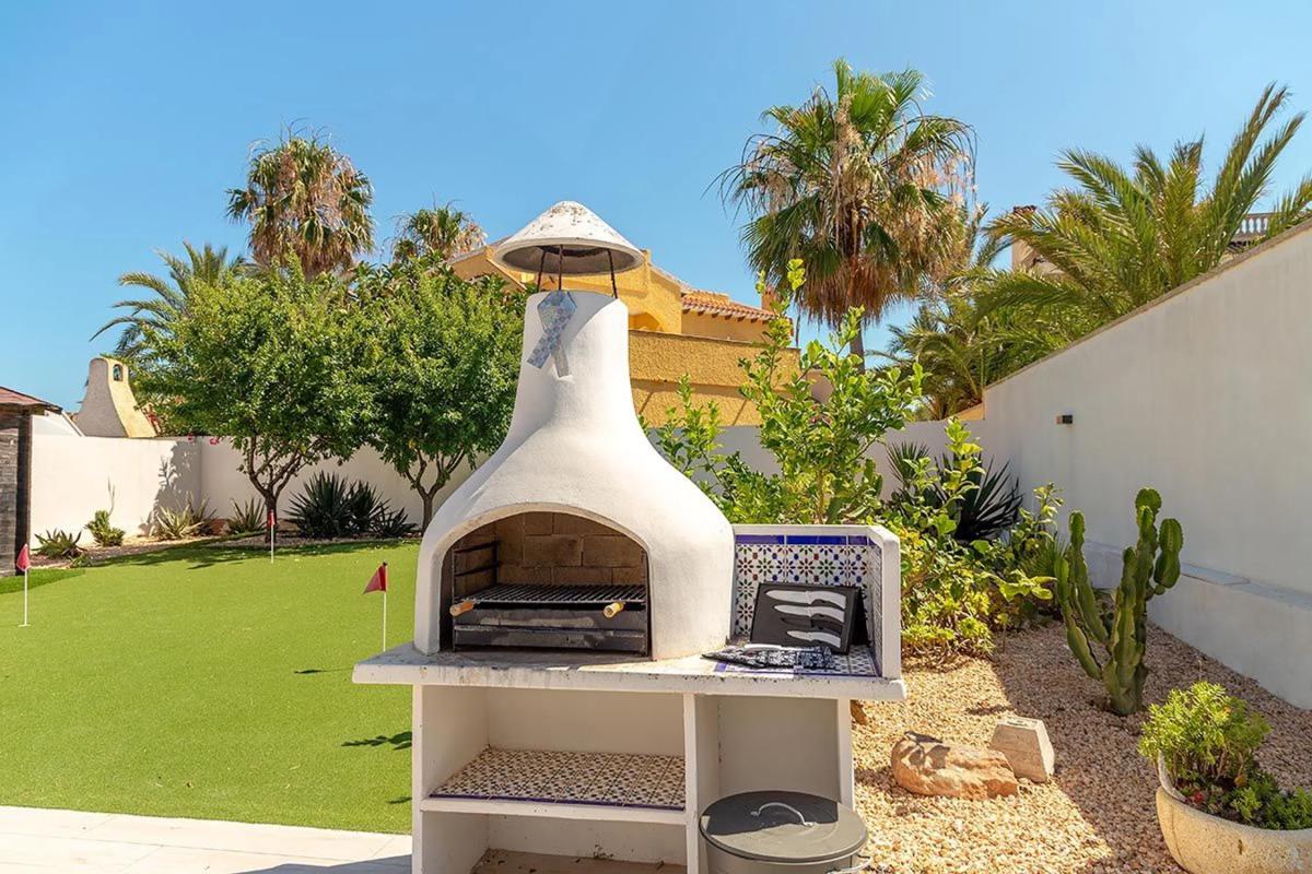 Properties for sale and rent in Spain photo 5