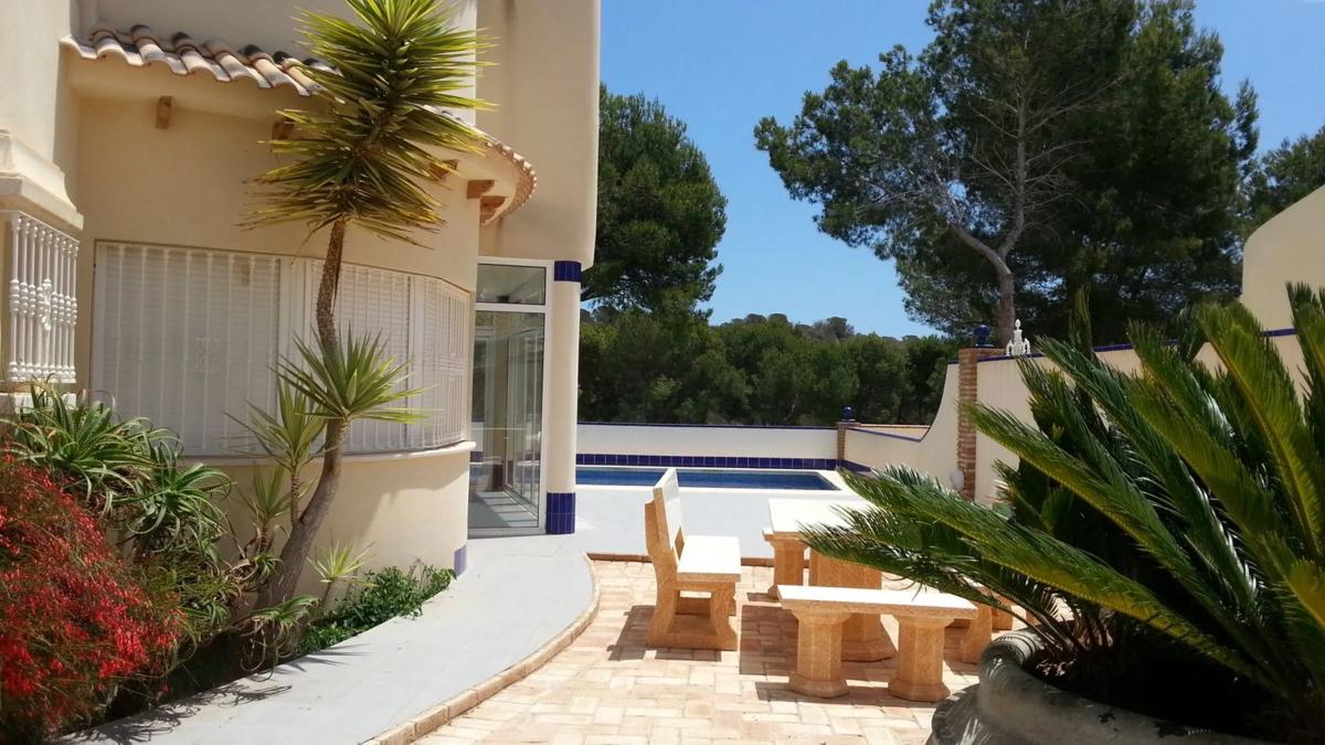 Properties for sale and rent in Spain photo 4