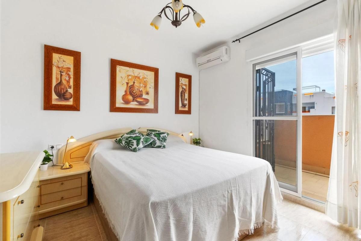 Properties for sale and rent in Spain photo 3