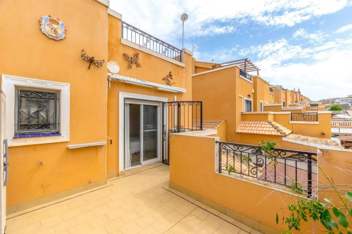 Properties for sale and rent in Spain photo 4