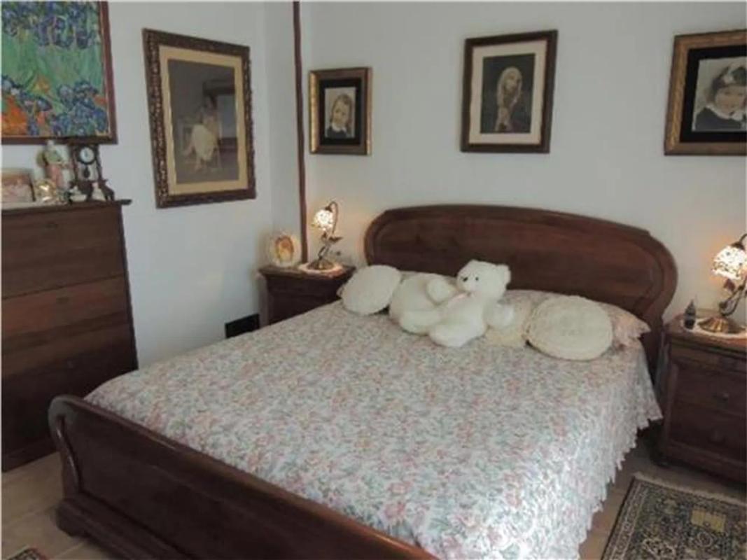 Properties for sale and rent in Spain photo 3