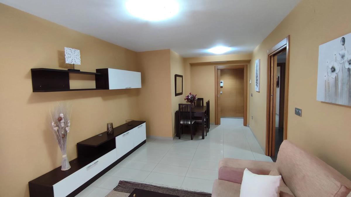 Sale of apartment in Rambla Méndez Núñez, Alicante
photo 2