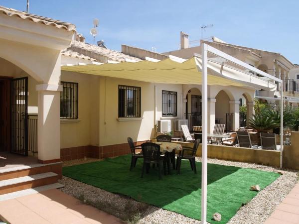 Chalet pareado photo 1