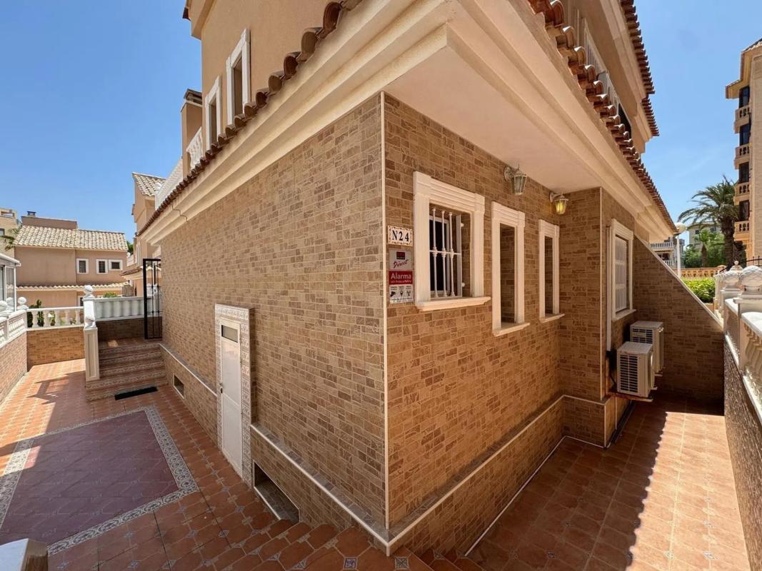 Propiedades en venta y alquiler en España photo 2