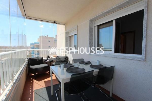 Piso en venta en Puerto Deportivo, Guardamar del Segura
thumbnail 2