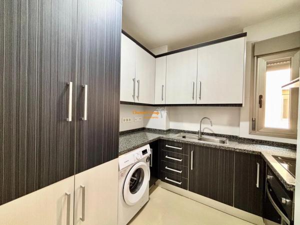Piso en venta en Calle Blasco Ibáñez, Guardamar del Segura
thumbnail 1