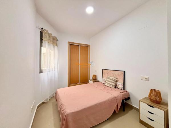 Piso en venta en Calle Blasco Ibáñez, Guardamar del Segura
thumbnail 2