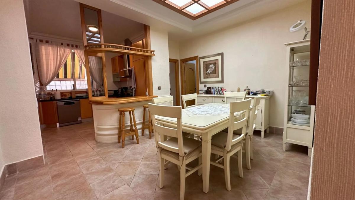 Venta de piso en Guardamar Playa, Guardamar del Segura
photo 1