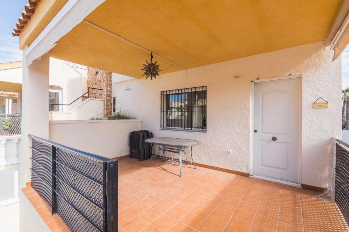 Продажа отдельного шале в  Calle Vicente Aracil s/n, Гуардамар-дель-Сегура photo 4