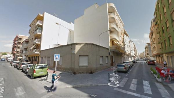 Частный шале на продаже в  Calle les Vinyes, 11, Гуардамар-дель-Сегура photo 1