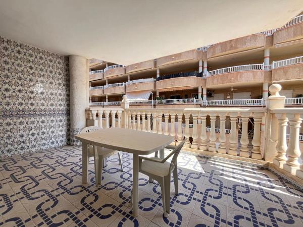 Sale of flat in Calle Jacinto Benavente, 13, Almoradí
 photo 1