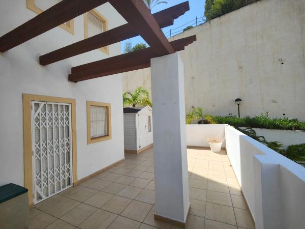 Квартира на продажу на Calle Freu, Алтея photo 1