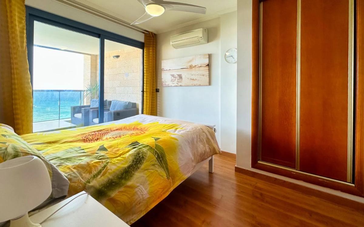 Sale of apartment in Zona de Mascarat, Altea
photo 2