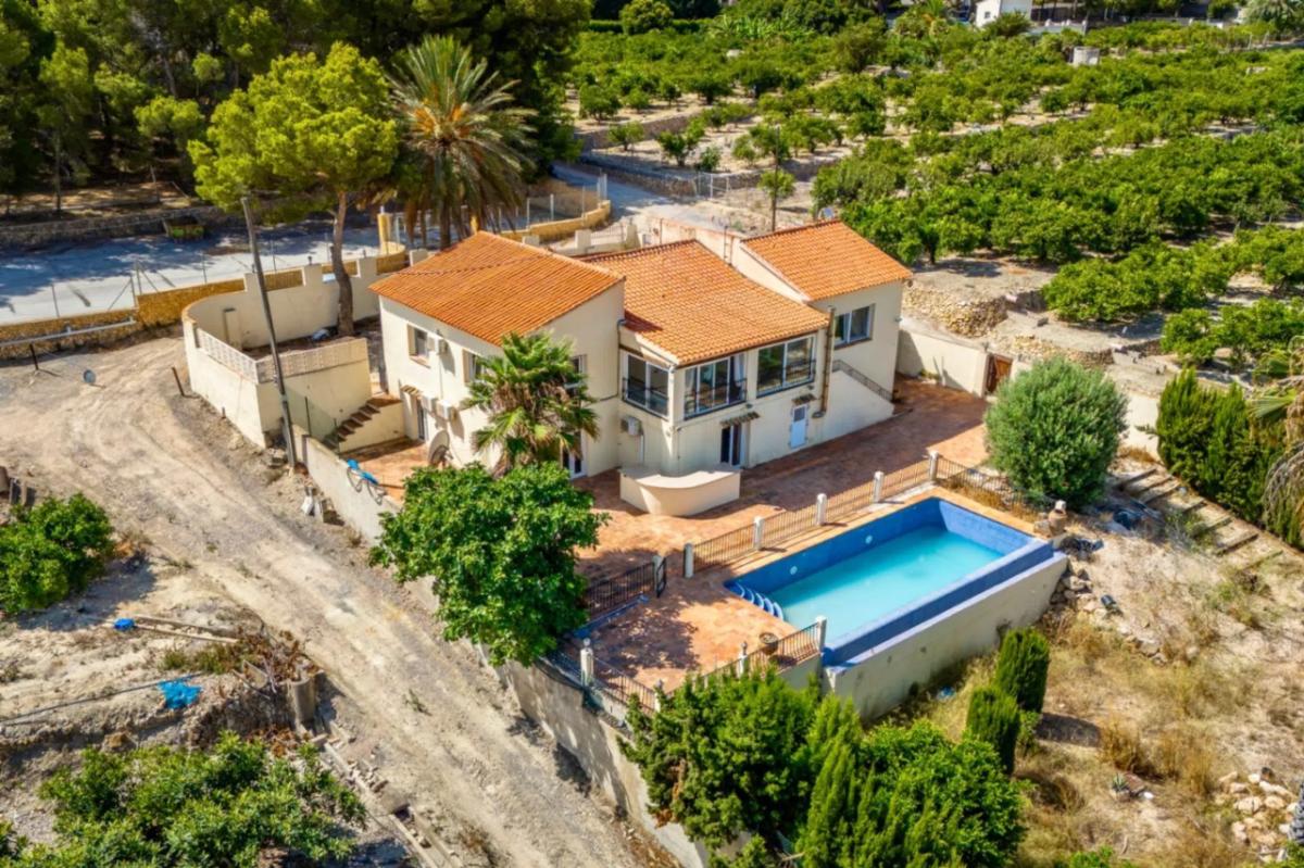 Properties for sale and rent in Spain photo 5