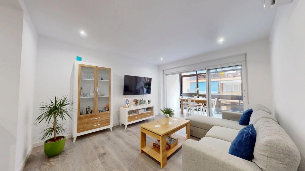 Venta de piso en Calle el Pinós, El Campello
photo 1