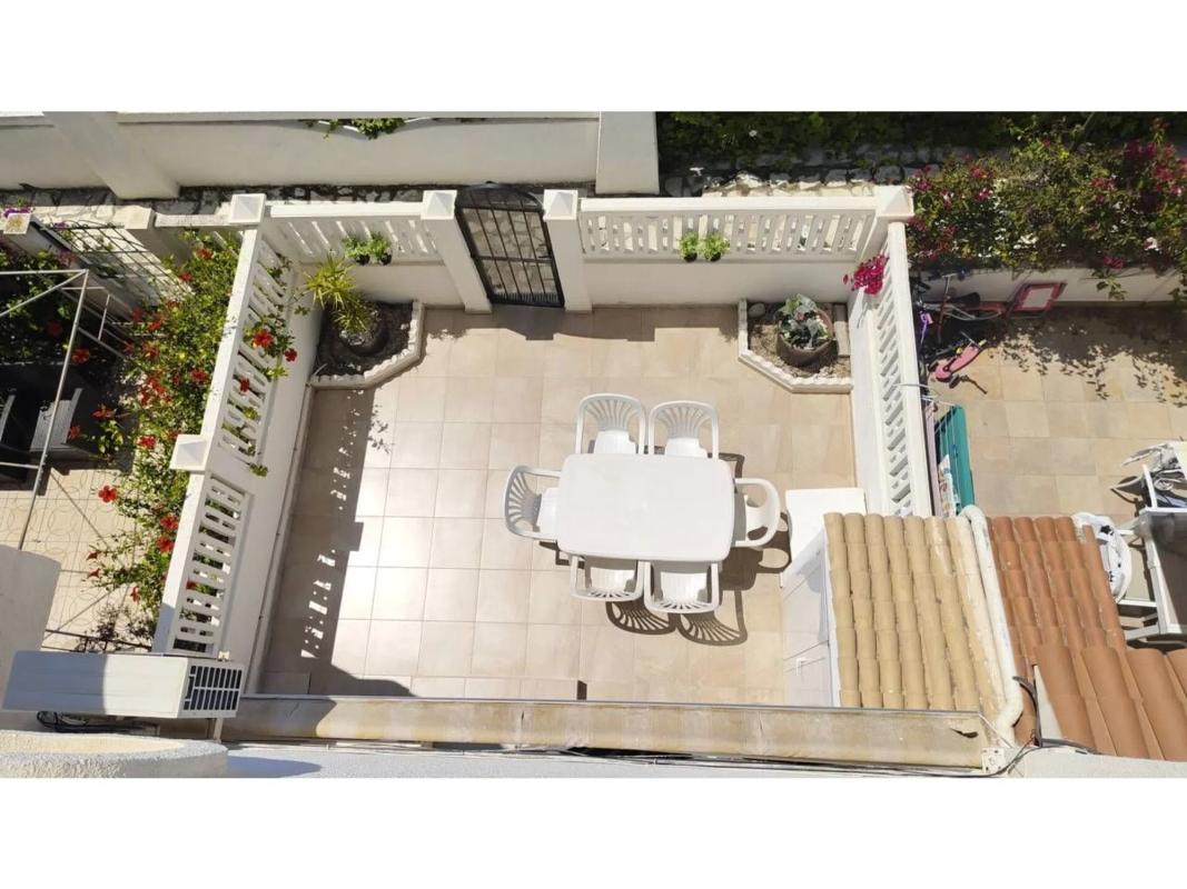 Sale of independent chalet in Calle Pla de l'Amerador, El Campello
 photo 5