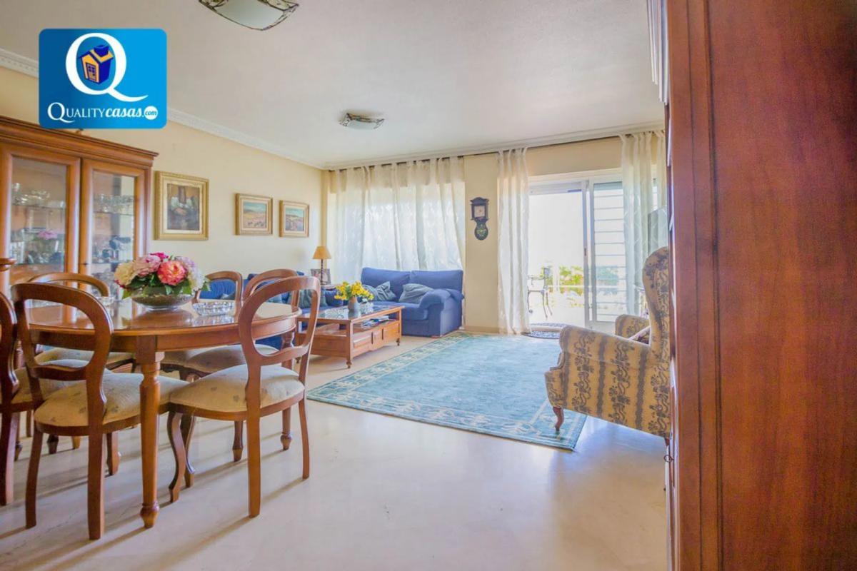 Sale of independent chalet in Playa Muchavista, El Campello
photo 2