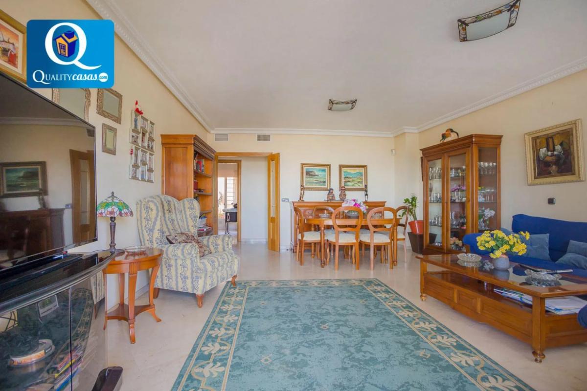 Sale of independent chalet in Playa Muchavista, El Campello
photo 4