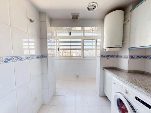 Apartment for sale in  Calle de Juan Ramón Jiménez, El Campello photo 1
