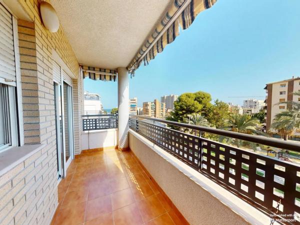 Apartment for sale in  Calle de Juan Ramón Jiménez, El Campello photo 4