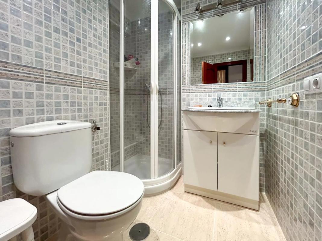 Sale of apartment in Calle el Pinós, El Campello
 photo 3